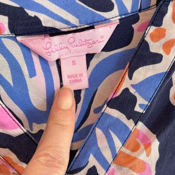Lilly Pulitzer Alexandra Silk Floral Top - size Small - Picture 6 of 7